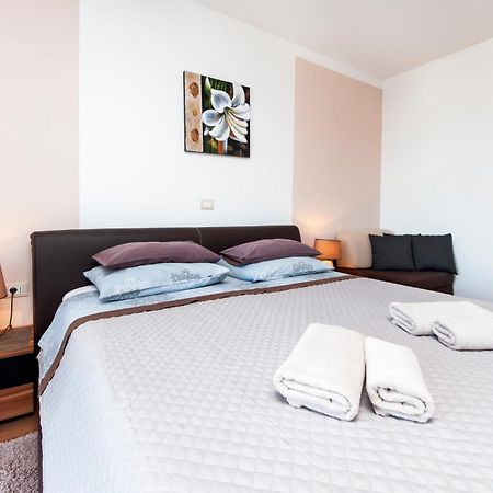 רוביני Apartments & Room Anita מראה חיצוני תמונה