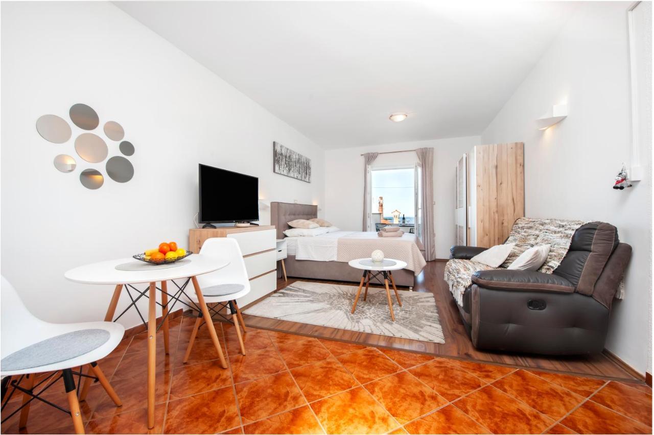 רוביני Apartments & Room Anita מראה חיצוני תמונה