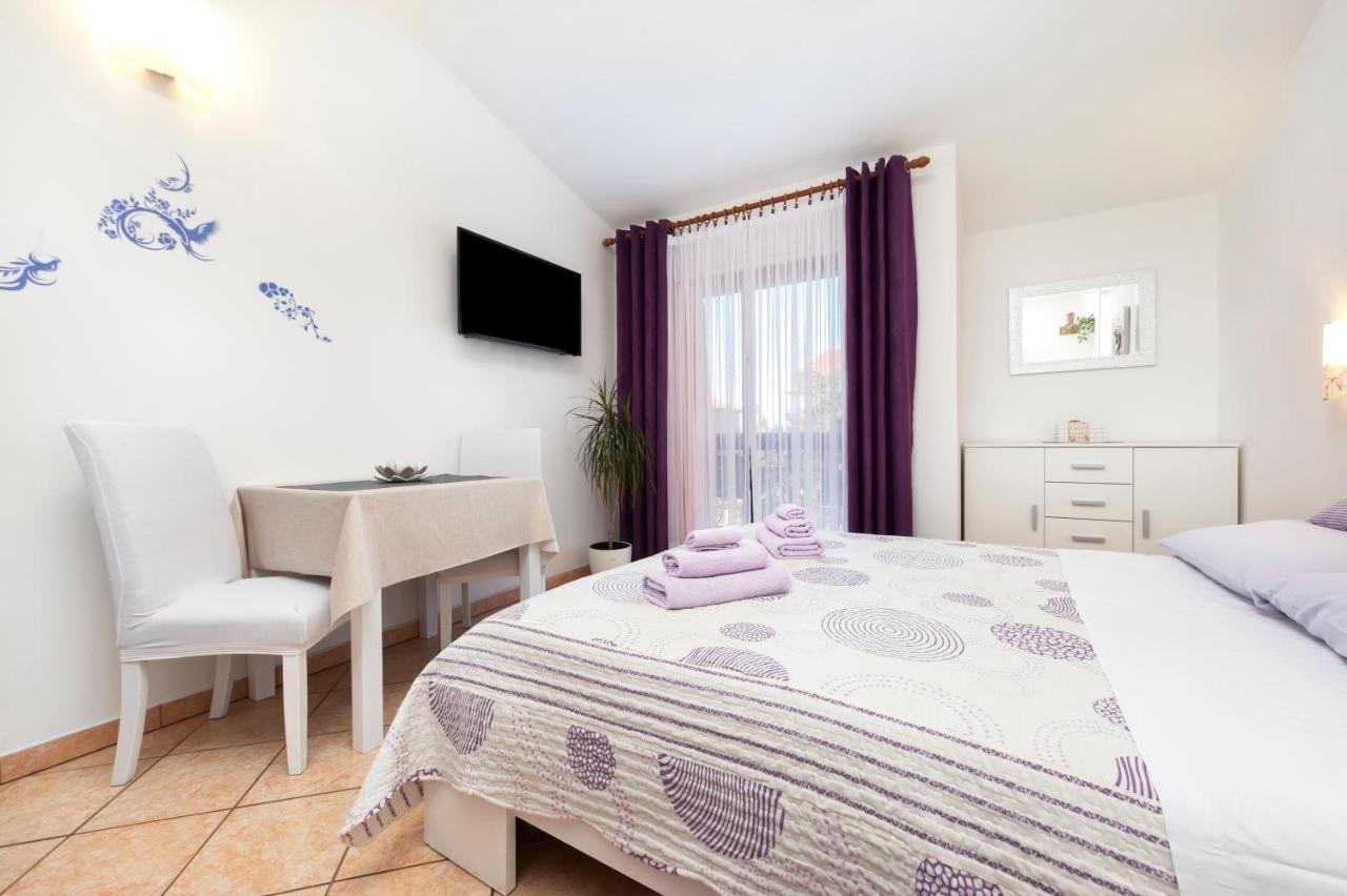 רוביני Apartments & Room Anita מראה חיצוני תמונה